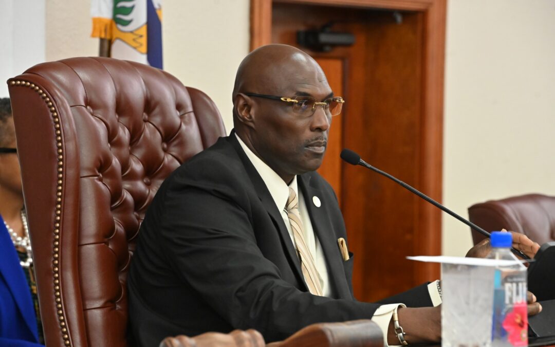LAWMAKERS APPROVE BUDGET BILLS